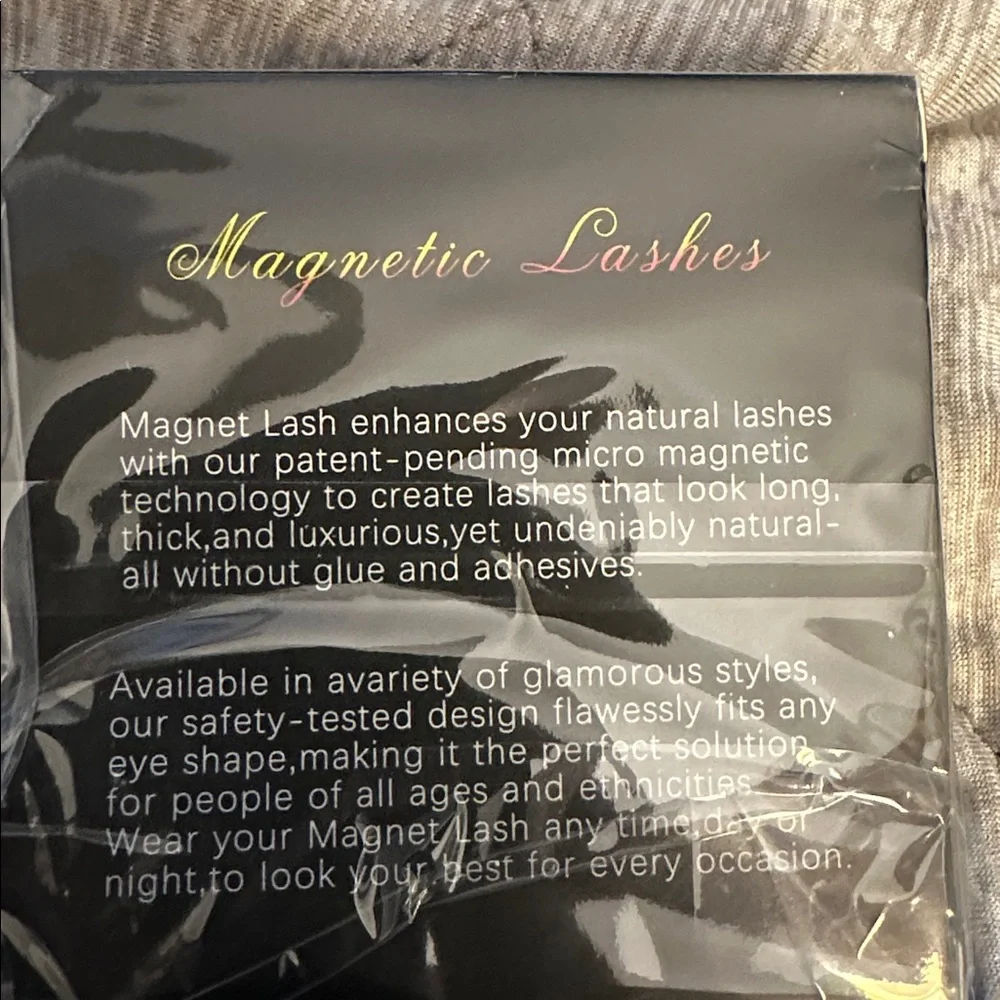 Magnetic Lashes Set - Picture 3 of 3